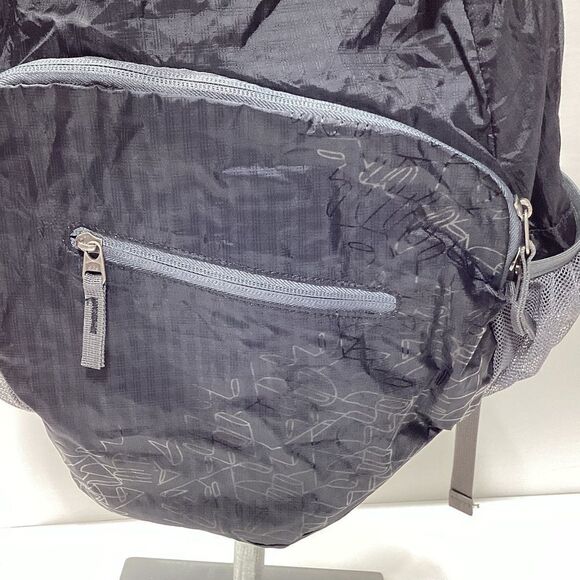 Oricsson Lightweight Foldable Travel Backpack Multiple Pockets Daypack NWT - Picture 5 of 15